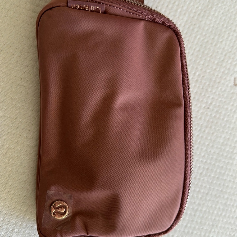 Lululemon belt bag BNWT